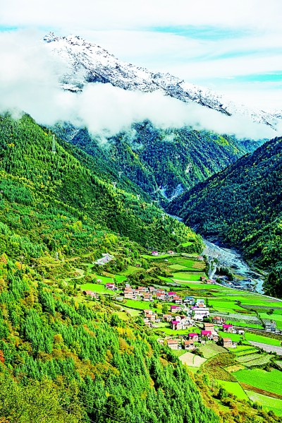     金秋米亚罗 李铀摄