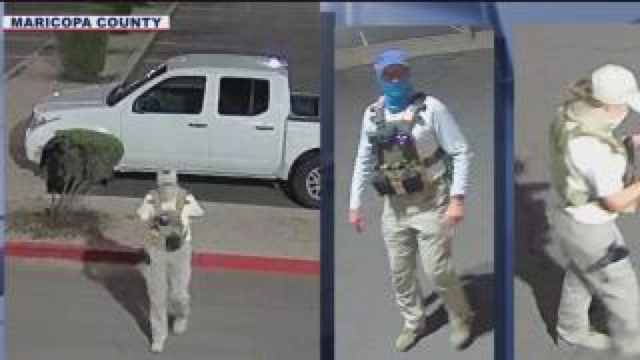 ↑亚利桑那州某投票处出现“武装蒙面人”， 影响选民正常投票