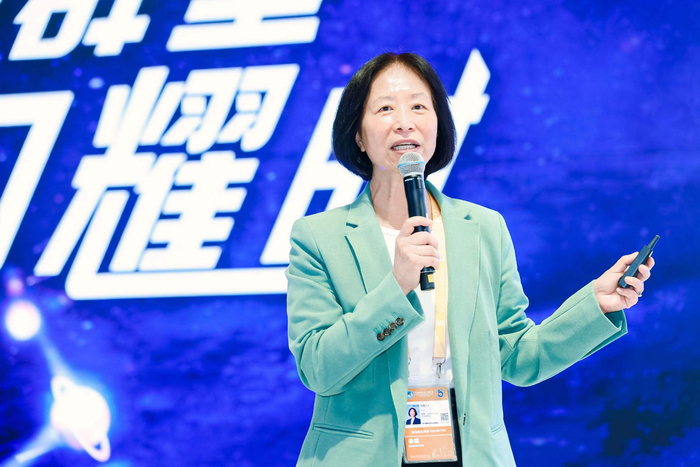 　　罗氏全球药品开发中国中心负责人李昕博士