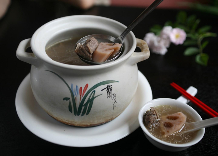 鸭汤。  新京报资料图