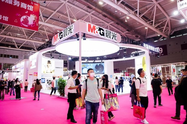 　　让送礼更有温度感，晨光首次亮相第30届深圳礼品展