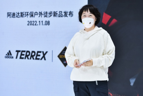 　　阿迪达斯大中华区企业公关高级总监吴亮讲述阿迪达斯可持续发展成果及愿景