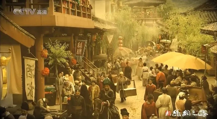 ▲纪录片中的唐代长安集市。（图片来源：纪录片《丝绸之路》截图）