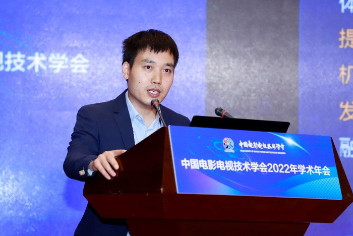 　　新华三解决方案部数字媒体首席解决方案经理乔传义发表演讲