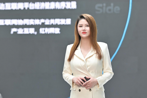 　　vivo互联网销售总经理 李利 现场演讲