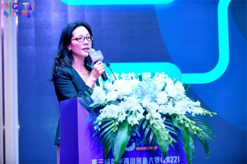 　　新点软件副总裁朱明华