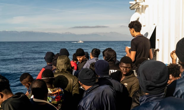 △“海上维京”号上的移民