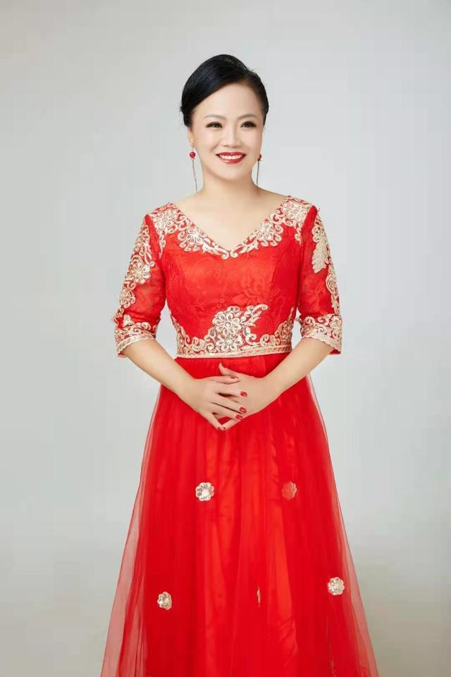 　　中国航天歌唱家高谦