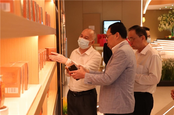 　　梧州市甜蜜家蜂业有限公司调研