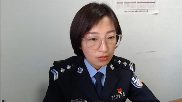 　　陶燕警官