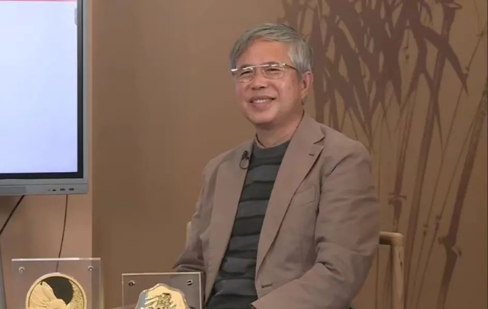 ▲清华大学美术学院教授吴冠英