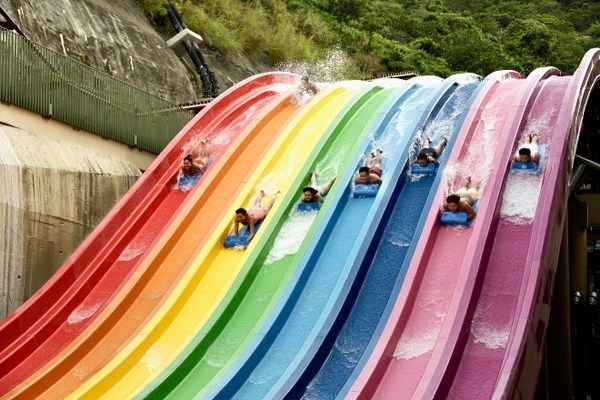 　　香港海洋公园水上乐园