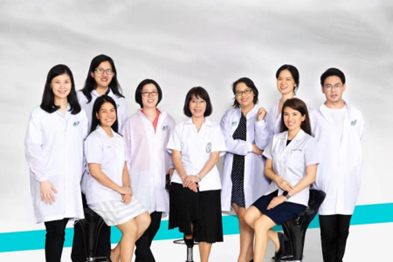 　　Mistine蜜丝婷泰国实验室研发团队