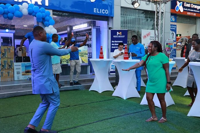 在非洲新开店面的市场活动。图源：受访者