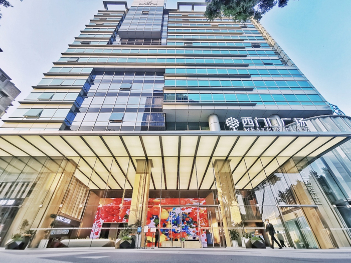 　　图示：完成改造后的广州西门口广场焕然新生