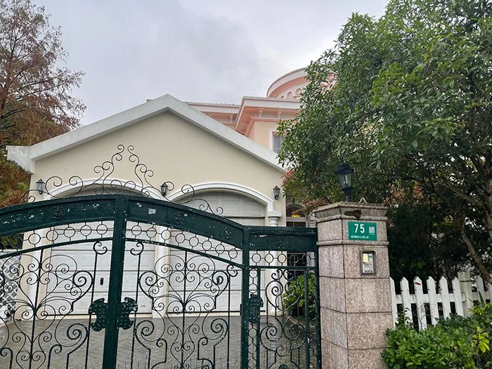 图为：上海市闵行区金丰路588弄2区75号 来源：上海证券报记者拍摄