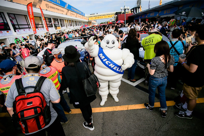 　　第69届澳门格兰披治大赛车燃擎落幕 米其林助力车队车手再创赛场传奇-4