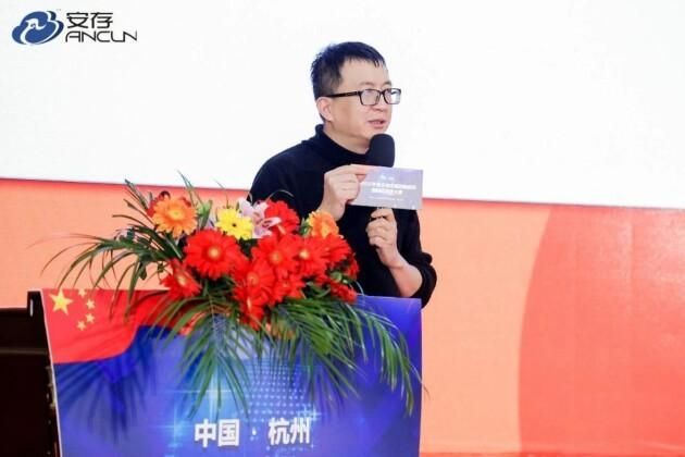 　　图：乐刻运动CEO韩伟