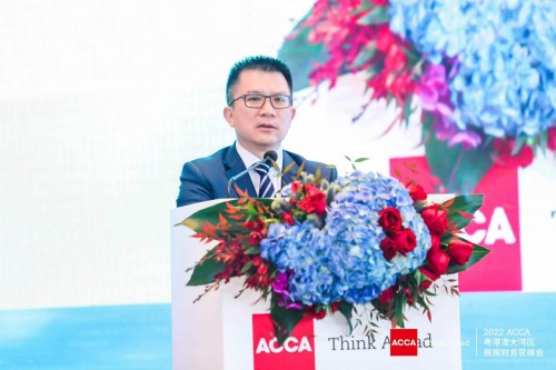 　　深圳市前海管理局副局长王锦侠致辞