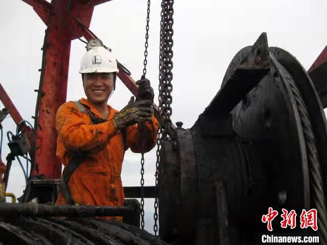 王成国在工作中 受访者供图