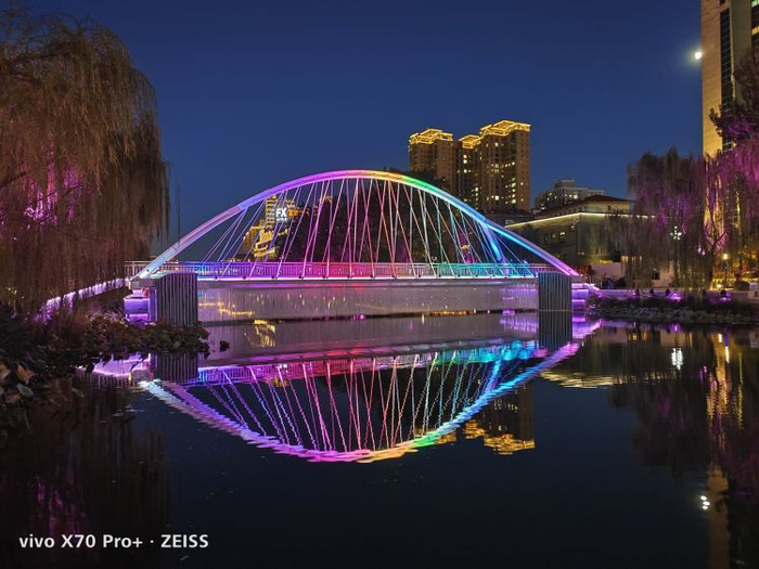  图源：品玩 LU摄