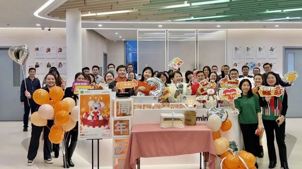 　　曼朗医疗三周年庆典在上海举行