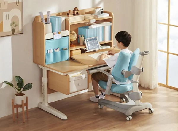 　　护童习惯星系列学习桌