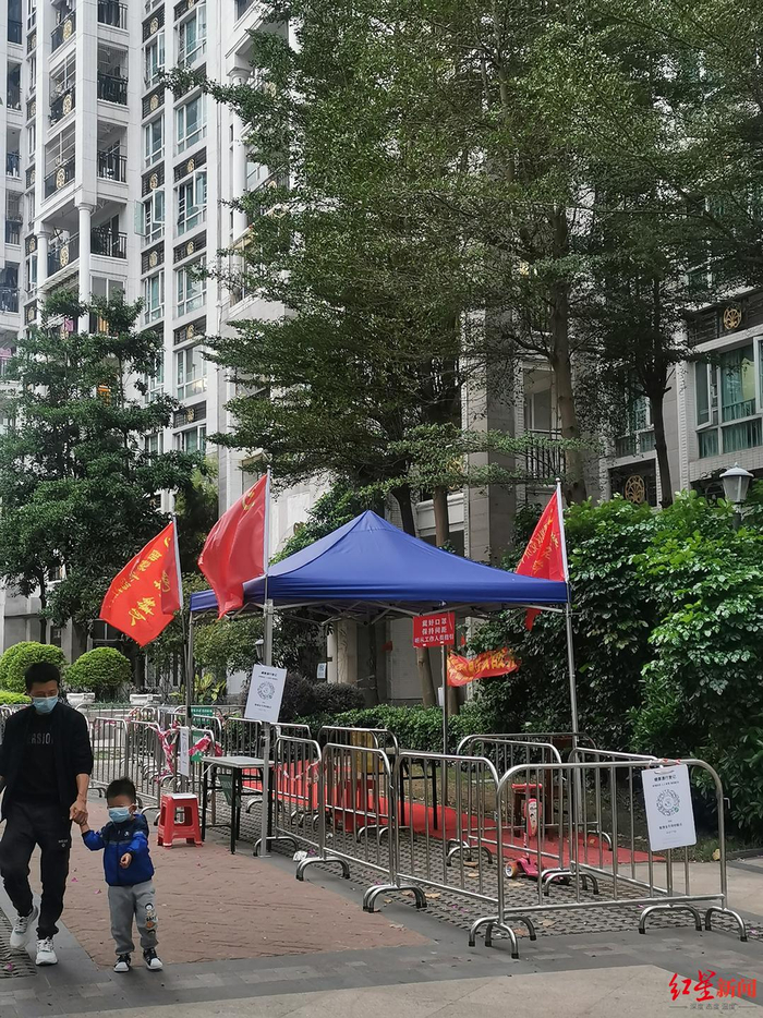 　↑广州居民小陈门口的核酸点已关闭（受访者提供）