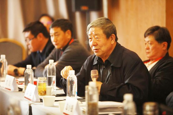 　　国家文物局原副局长、中国文物保护基金会罗哲文基金管理委员会顾问张柏