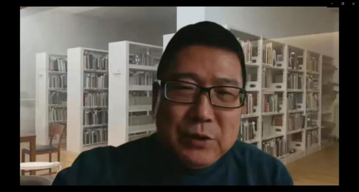 （中国美术学院副院长、中国工艺美术学会副理事长杭间教授）