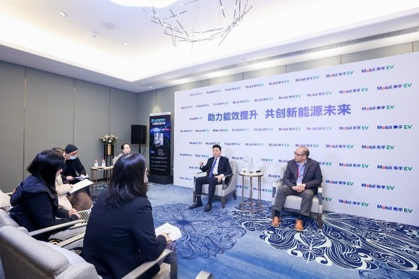 　　埃克森美孚高层分享中国新能源汽车行业发展趋势与美孚EV™未来发展规划