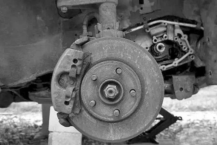  刹车系统受影响