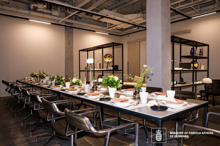 　　“A Taste of Denmark”主题午宴场景