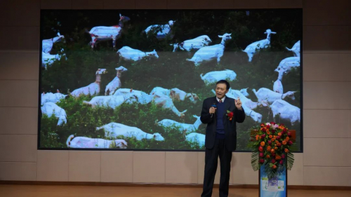 　　郑子国秘书长致辞