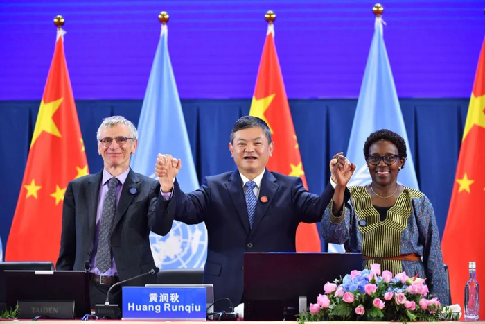 ▲中国生态环境部部长黄润秋将主持在蒙特利尔召开的会议。图片来源：Li Xin / Alamy
