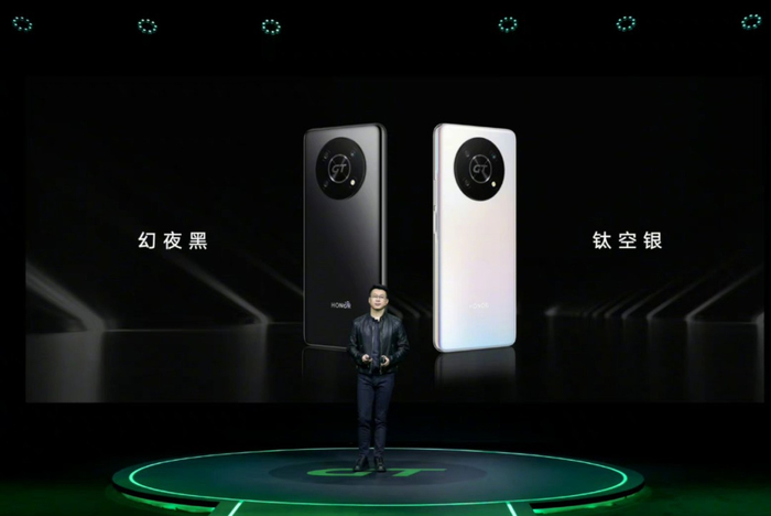 （图片来自荣耀官方微博）