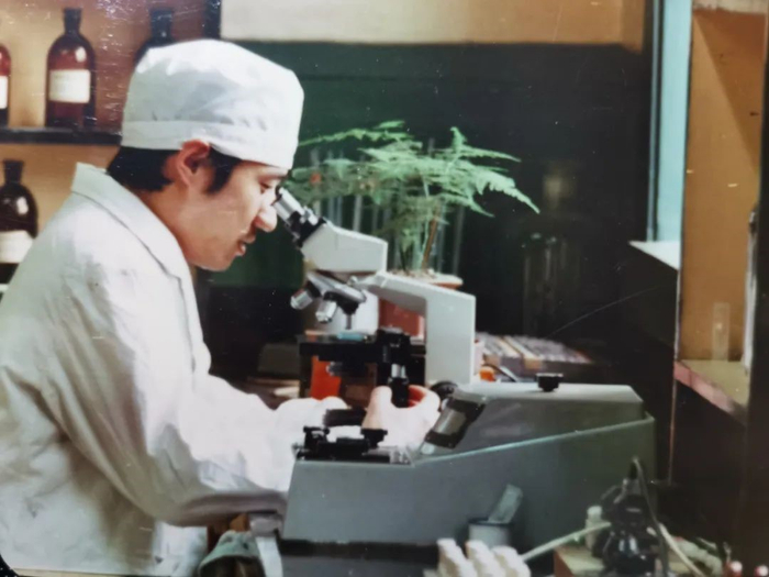 　　90年代，工作中的刘果生