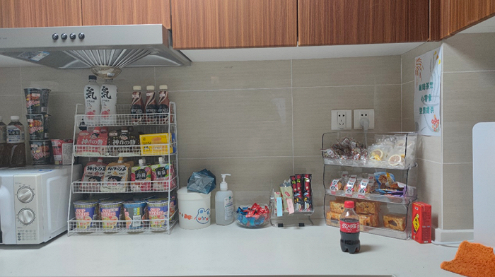 受访者供图 / 自习室内的休息区