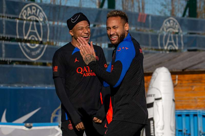 在卡塔尔世界杯中备受瞩目的球星姆巴佩和内马尔，均来自巴黎圣日耳曼足球俱乐部（图源：俱乐部官网）