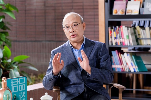 　　王恩哥讲述科研与生产的关系