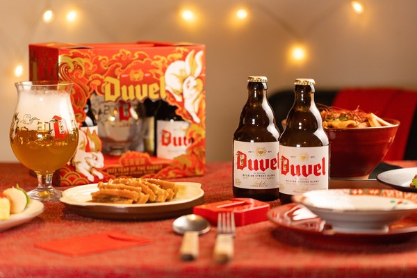 　　图2：瑞兔迎春，鸿运当头