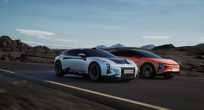 高合汽车双旗舰——HiPhi X和HiPhi Z 图/企业官网