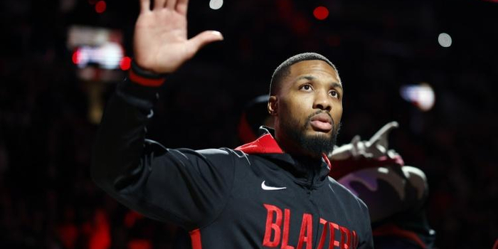 利拉德新援首秀惊艳配合默契十足雄鹿新赛季阵容磨合初见成效精彩纷呈