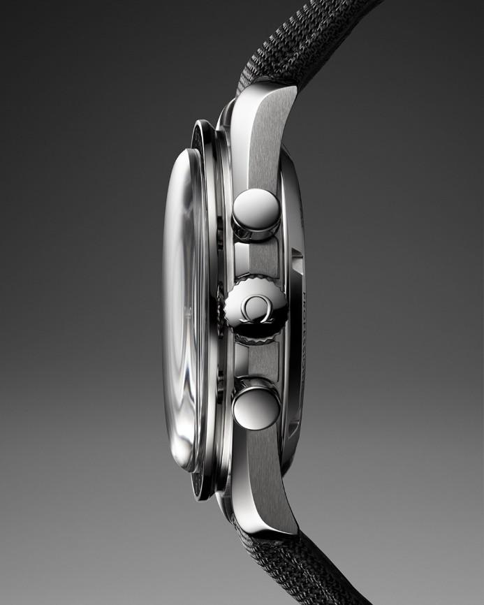 　　超霸系列专业月球表