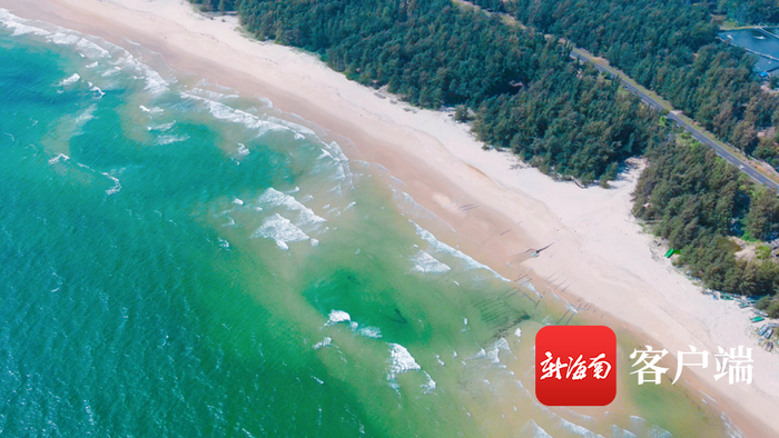 万宁蓝田渔村一处碧蓝海岸。达人顾思雨供图
