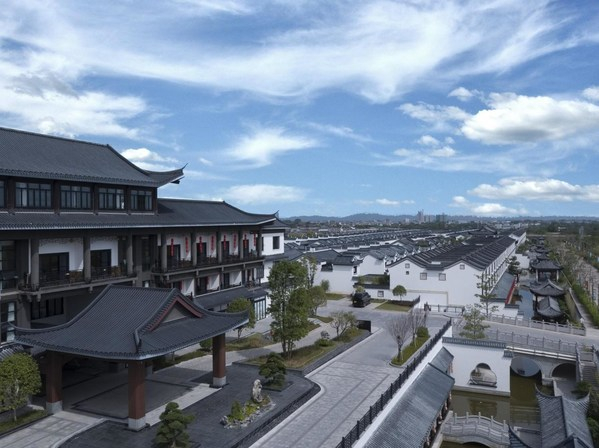 　　梅州玖崇湖凤颐温泉酒店