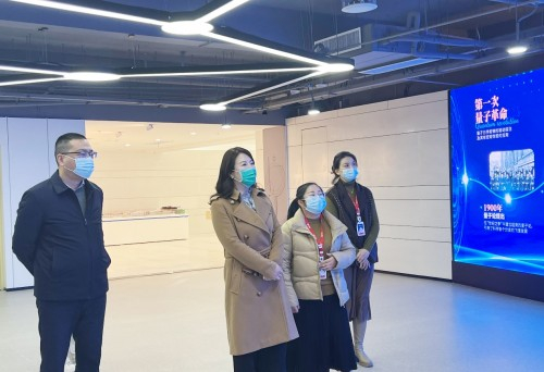 　　申威睿思一行参观国盾量子