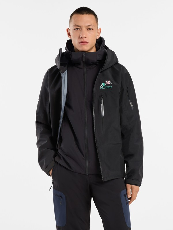 　　始祖鸟兔年生肖系列ALPHA SV JACKET