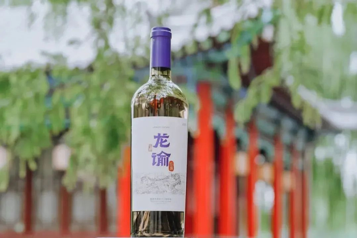 ▲龙谕桶藏赤霞珠干白