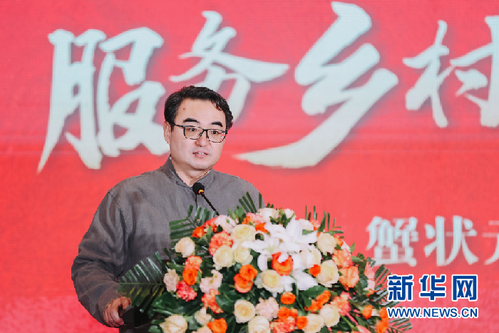 新华社宁夏分社副社长杨俊江致辞